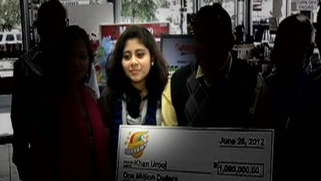 Maria Jones says Urooj Khan took their daughter to India 13 years ago. Allison Rosati reports.