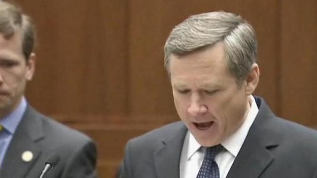 http://media.nbcbayarea.com/images/MarkKirkpensionsp1_722x406_1999115154.jpg