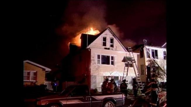 3 homes go up in flames in South Suburban Summit.