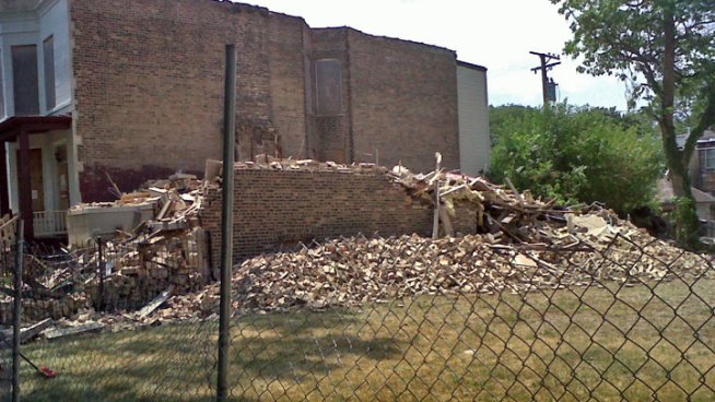http://media.nbcbayarea.com/images/buildlingteardown.jpg