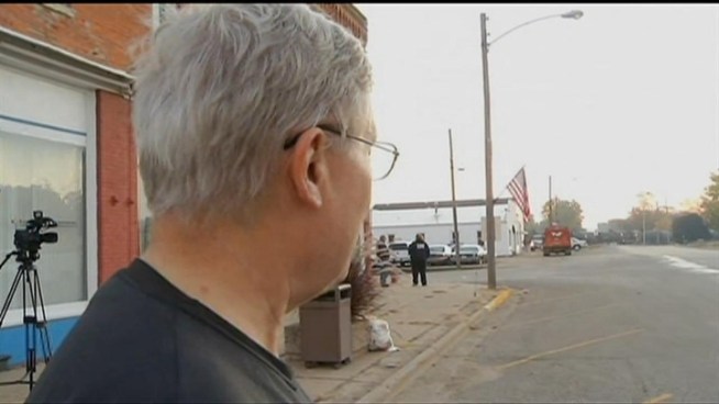 Residents describe the fiery train derailment early Friday in Tiskilwa, a town in central <a title=