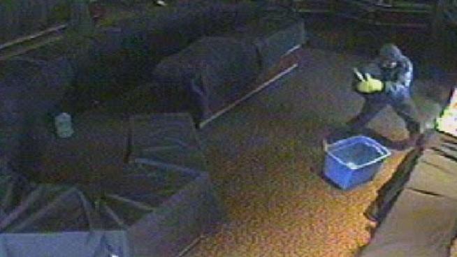 Jewelry thieves used buckets to scoop up display case items over the weekend from a Hobart, Ind., Helzberg Diamonds store, police said. An alarm was tripped just before 8 a.m. Sunday, alerting police to the jewelry store at 2871 E. 81st Ave.