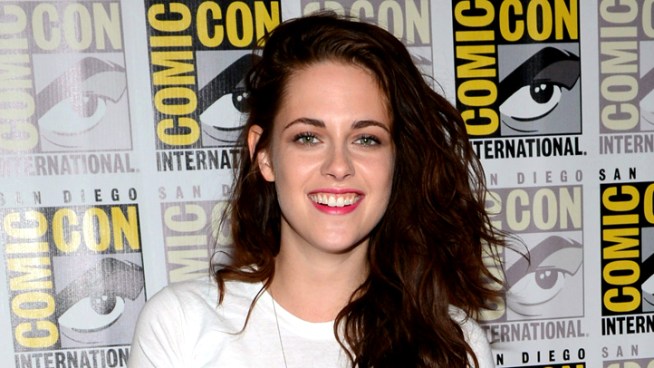 Kristen Stewart and Robert Pattinson take on Comic-Con to promote the fifth and final 