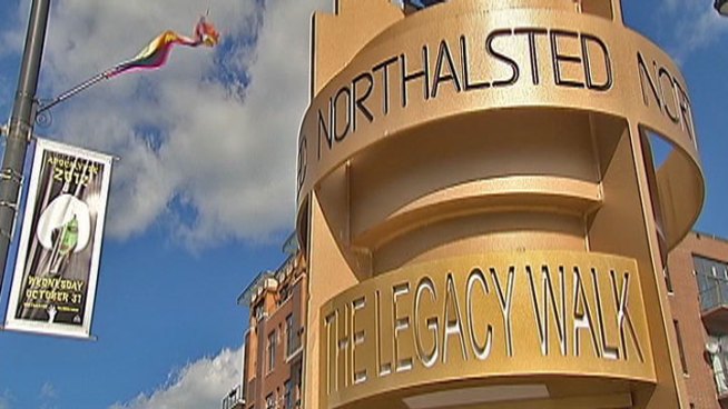 The installation has been progressing along North Halsted Street for the past few months and is already attracting the attention and appreciation of neighborhood residents. Charlie Wojciechowski reports.
