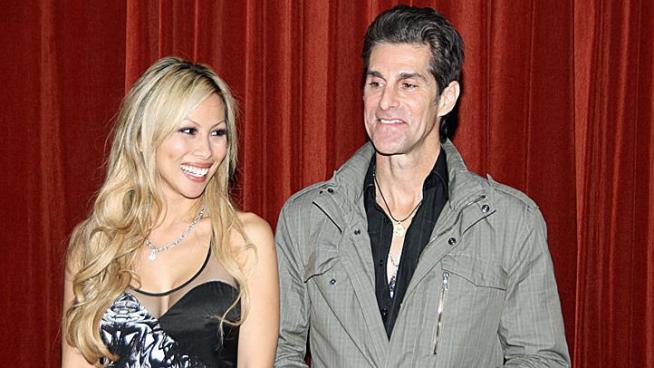 Jane's Addiction frontman discusses the event traditionally held the night before Lolla.