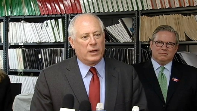 http://media.nbcbayarea.com/images/quinngovracewebEdlVersion1_9932551_722x406_6917699504.jpg