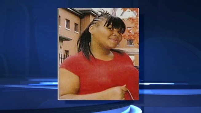 Rekia Boyd's family says the young woman was shot by an off-duty Chicago police officer and that the shooting was unprovoked.