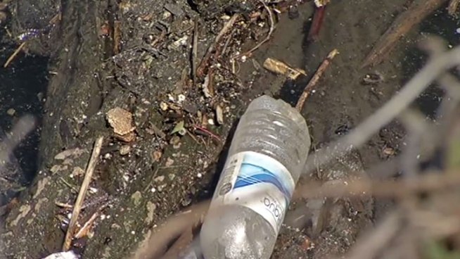 Gov. Pat Quinn, city officials, the Environmental Protection Agency and friends of the river are hoping that rebuilding and antiquated sewage and sanitation system to improve water quality will resurrect the recreational value of the Chicago River.