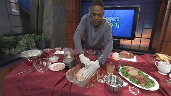 Wayne shows you a twist to the classic meatloaf to serve instead of turkey on Thanksgiving.