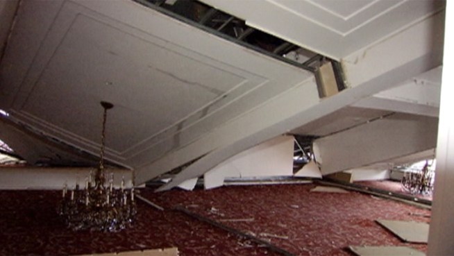 Des Plaines digs out from the biggest snowstorm the Chicago area has seen in quite some time.