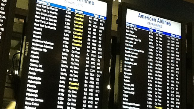 Monday morning live report from O'Hare Airport as passengers trying to get to the East Coast stranded.