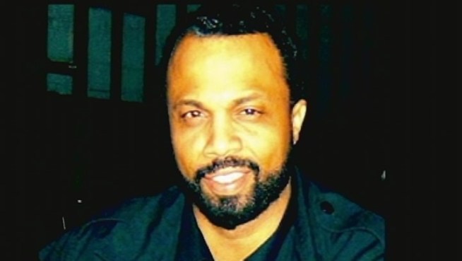 The Rev. Jesse Jackson and a Chicago family are calling for an independent investigation after a Chicago man died in police custody last week.