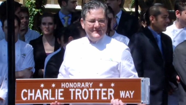 Chicago culinary legend closing influential restaurant.