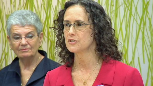 Illinois Attorney General Lisa Madigan today announced $4.7 million from the national foreclosure settlement fund is going to Chicagoâ  s Legal Assistance Foundation.