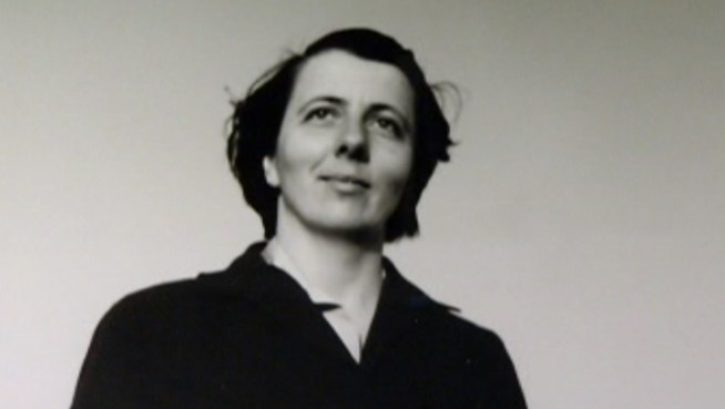 The mystery continues to unravel around Vivian Maier, a reclusive nanny whose recently-discovered photographs from the 1950s and 1960s have caused a sensation well after her death.
