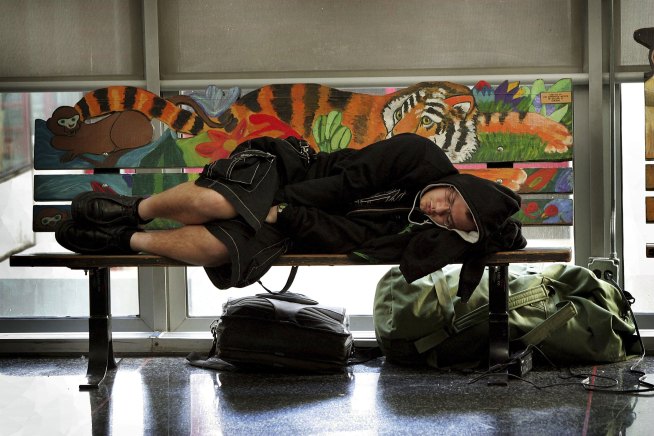 Airport Sleepers Rate O'Hare World's Sixth-Worst