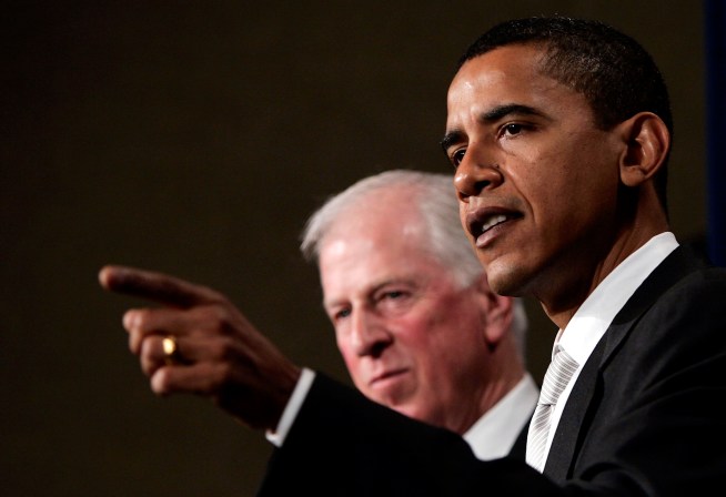 Obama Uses Congress as Recruiting Base