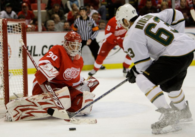 NHL Last Night: Red Wings Win 5th Straight