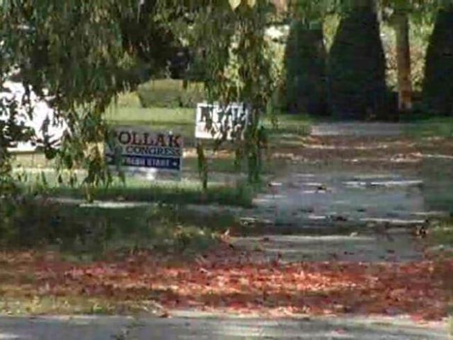 Jan Schakowsky and Joel Pollak are squaring off along the North Shore.
