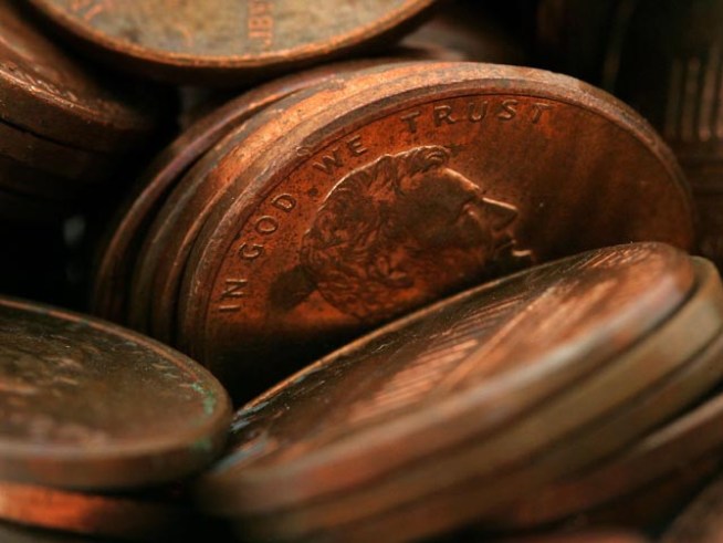 A ring of thieves is raking in big bucks making small charges on credit cards -- $10 million over the last four years. 