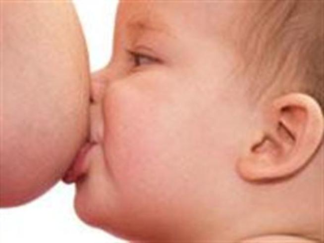 http://media.nbcchicago.com/images/654*491/baby-breast-feeding-200_448x336.jpg