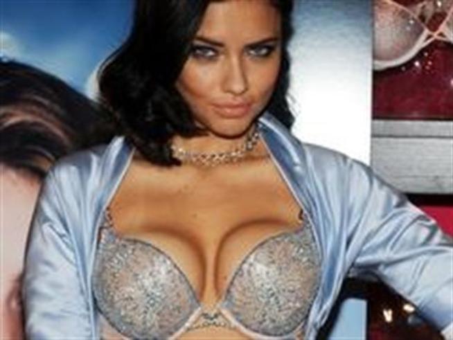 <a title=