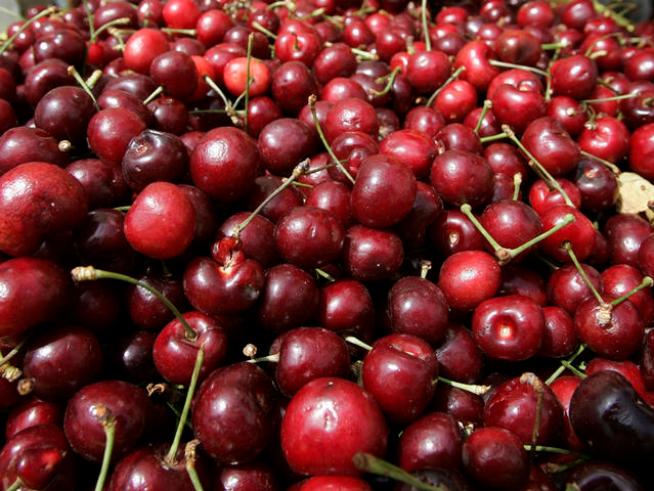 Cherries May Provide Powerful Pain Relief