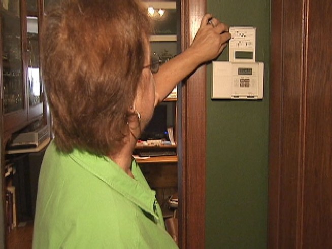 Tips offered by the Citizens Utility Board are helping many Chicagoans keep their budgets in check.