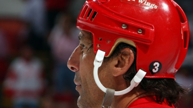 Should Hawks Sign Chelios?