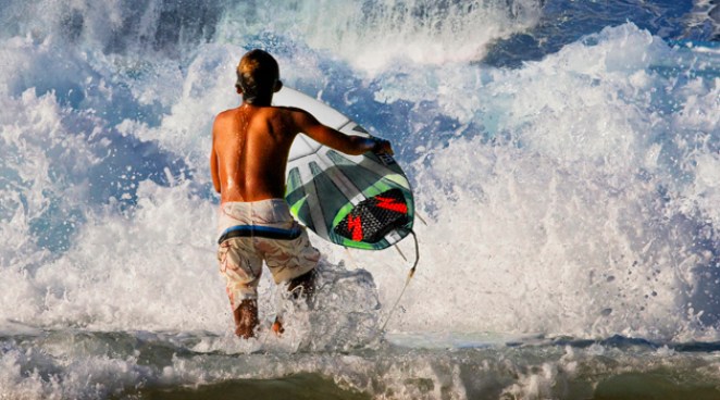 Surfing the Wave of New Travel Web Sites