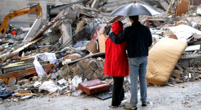 Chicago's Italians Reach Out After Earthquake