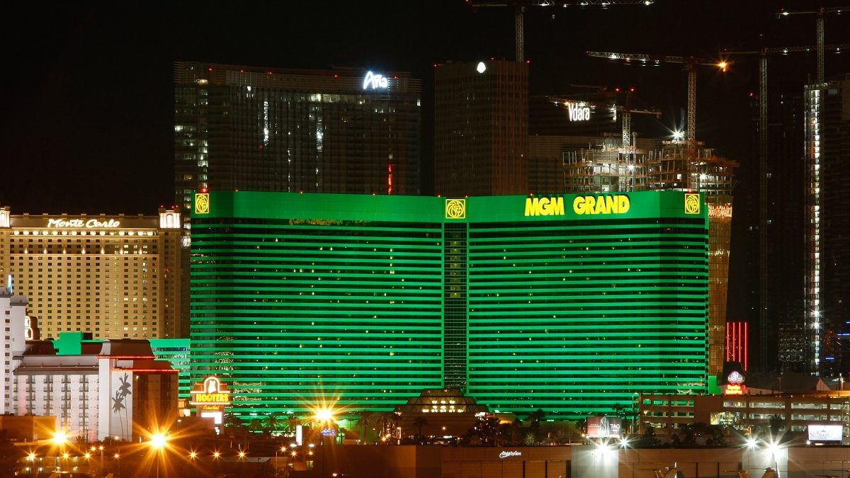 MGM Resorts has some computer systems down after 'cybersecurity issue' – NBC Chicago - Vimarsana News