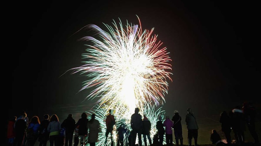 070217 fireworks generic people watching