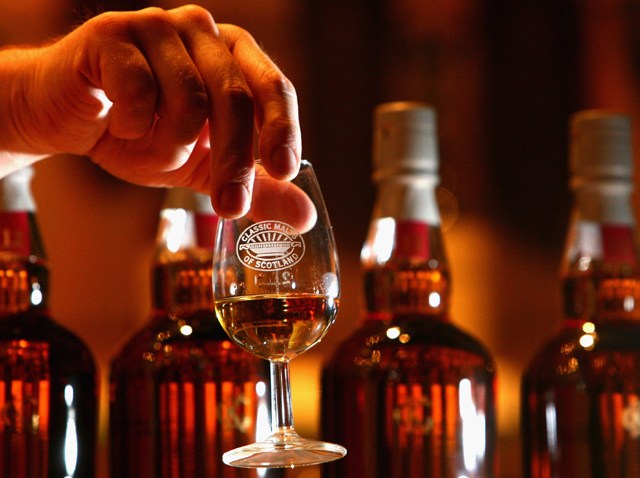 102108 alcohol booze whiskey tasting