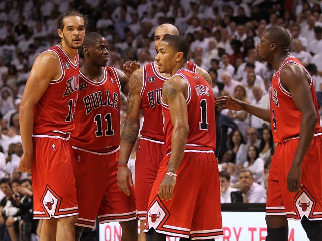 114148386CC085_Chicago_Bull