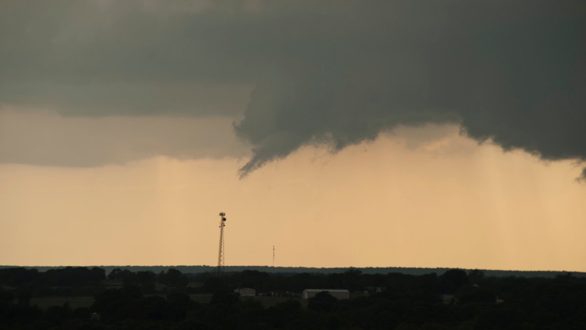 NWS Says Conditions are ‘Favorable’ for Funnel Clouds Wednesday NBC