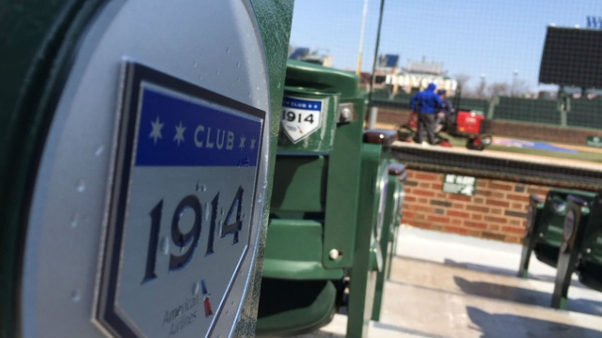 Cubs Aiming to Host College Football Bowl Game at Wrigley Field