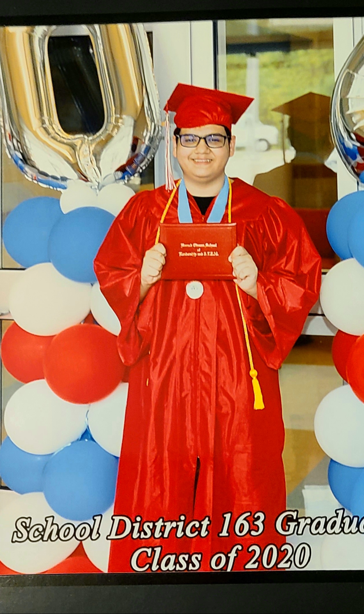 Antonio Aguirre<br />
Barack Obama School of S.T.E.M and leadership