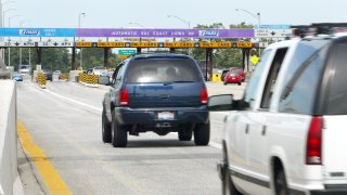 51214210TB001_Toll_Roads