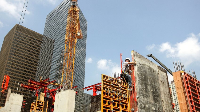 71510889TB045_Condo_Constru