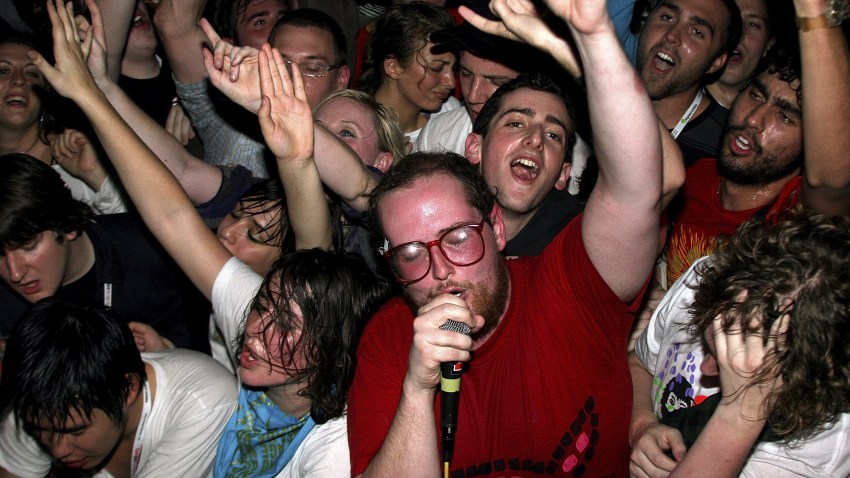 021609 Dan Deacon