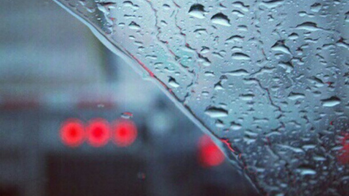 Lightning, heavy rain, damaging hail and winds: 1st round of strong to severe storms moves in Lightning, heavy rain, damaging hail and winds: 1st round of strong to severe storms moves in