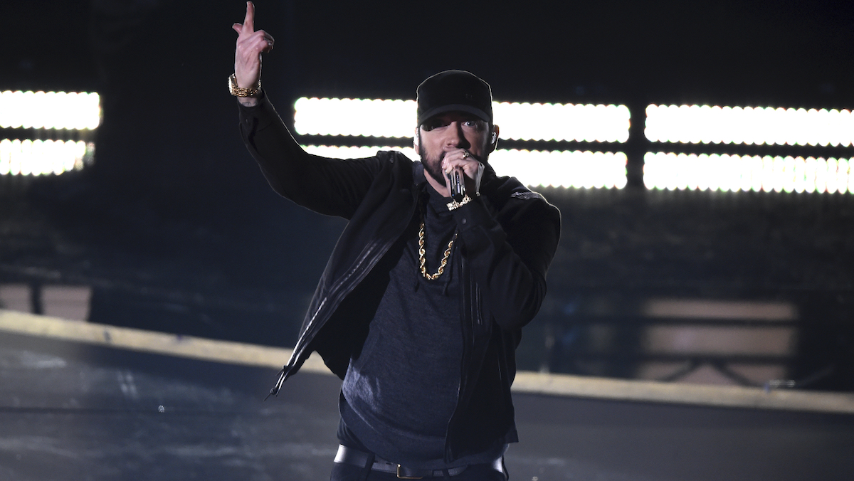 Eminem Gets Standing Ovation After Surprise Performance of Oscar