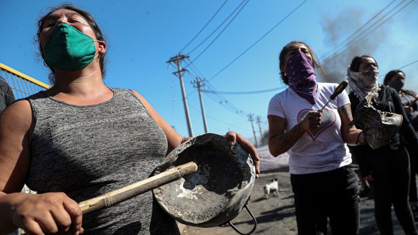 Protesters in Chile gather to demand food aid amid the coronavirus pandemic