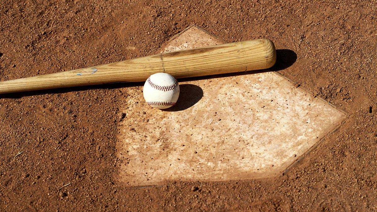 Illinois high school baseball player dies after being struck in head by line drive