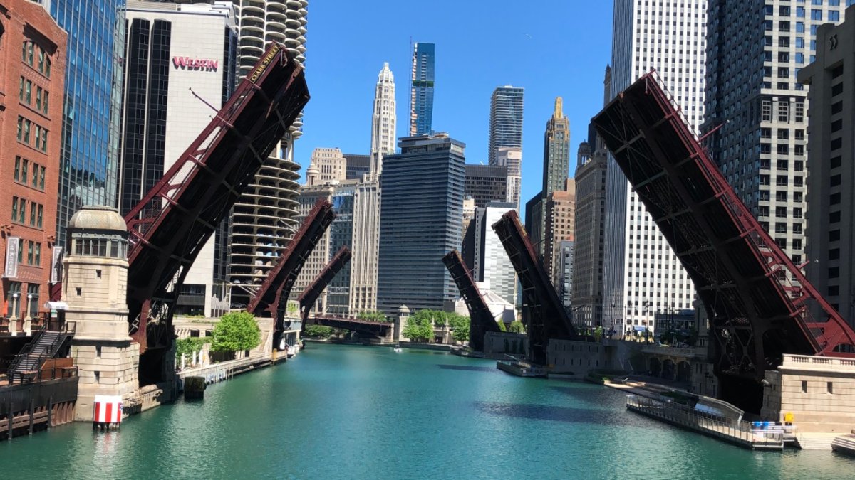 Bridge Lifts Planned Wednesday for Chicago River Boat Run – NBC Chicago