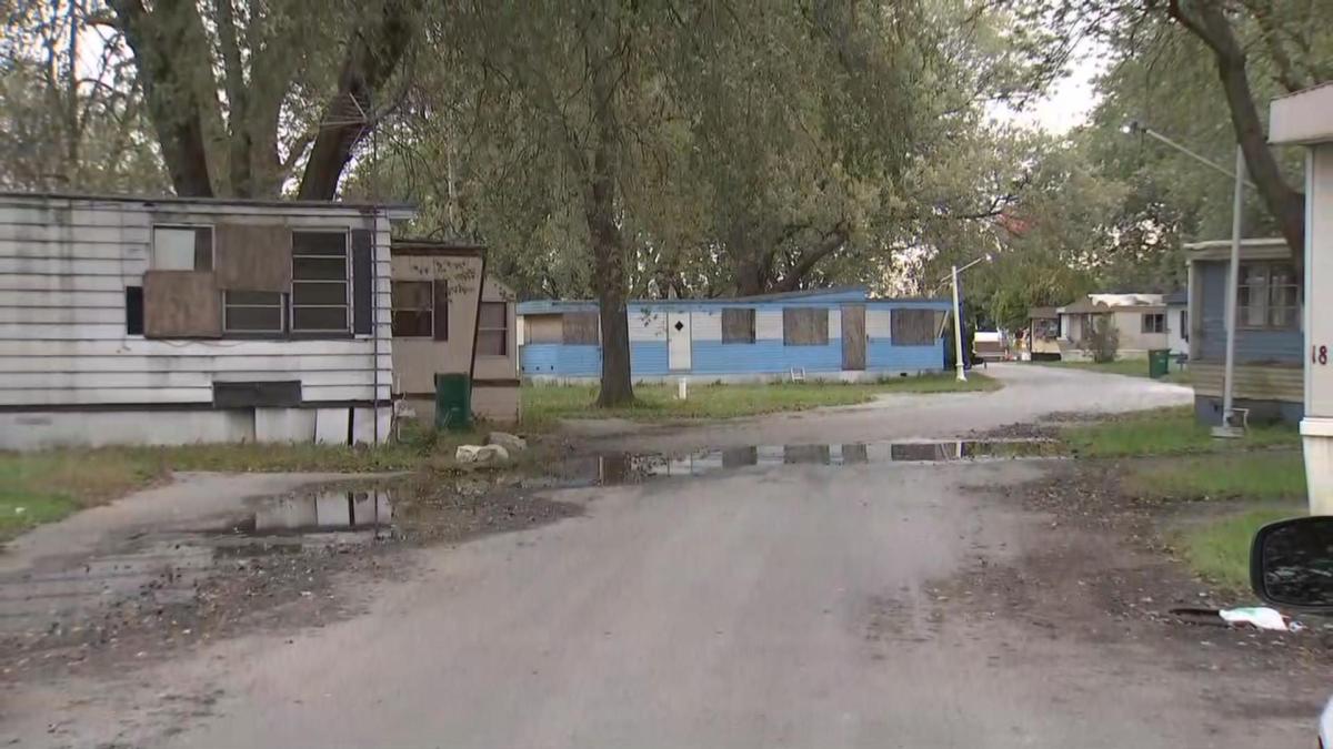 ‘We’re Not Animals’ Calumet City Mobile Park Residents Plagued by