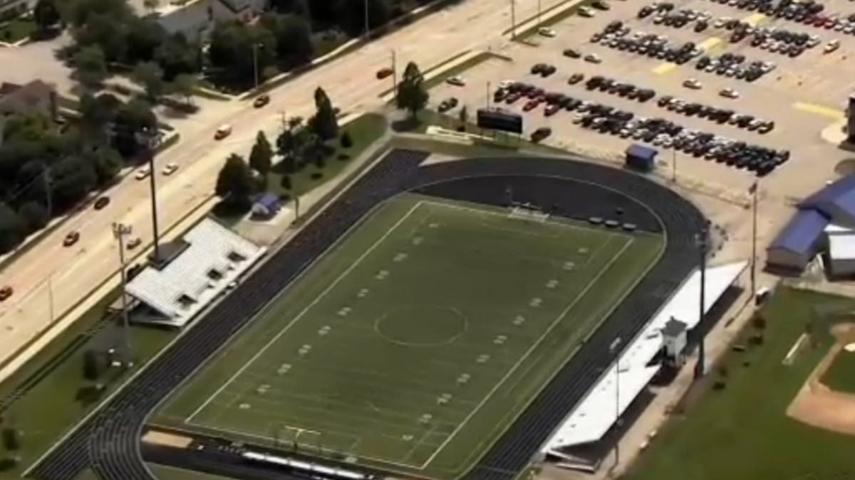 High school releases message after 2 students die of carbon monoxide poisoning in Hoffman Estates