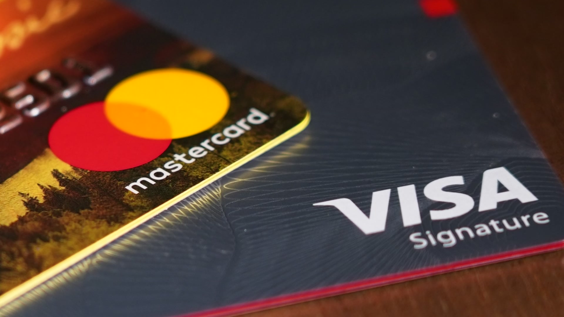 nbcchicago.com - Jerry Nowicki | Capitol News Illinois via The Associated Press - 'Credit card chaos'? Financial institutions bet big on repeal of first-of-its-kind Illinois law