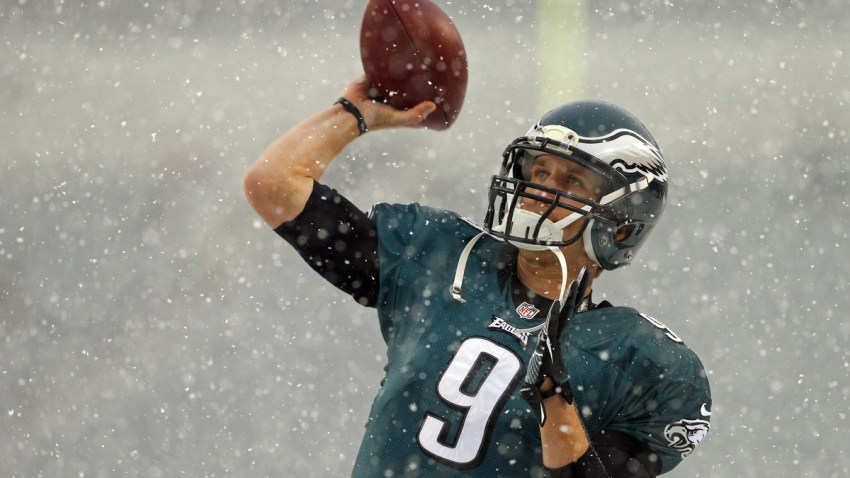 Eagles Nick Foles Snow